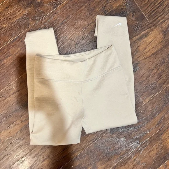 Nike Beige Leggings - Picture 1 of 3